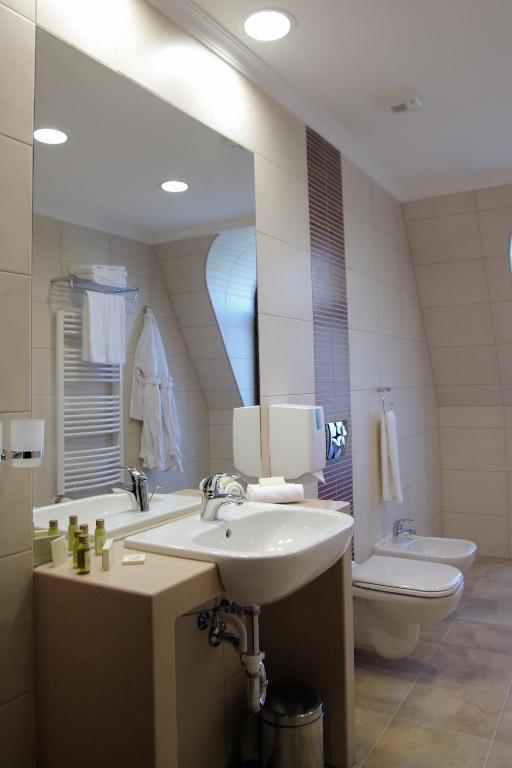Wellness Hotel Gyula Exterior foto