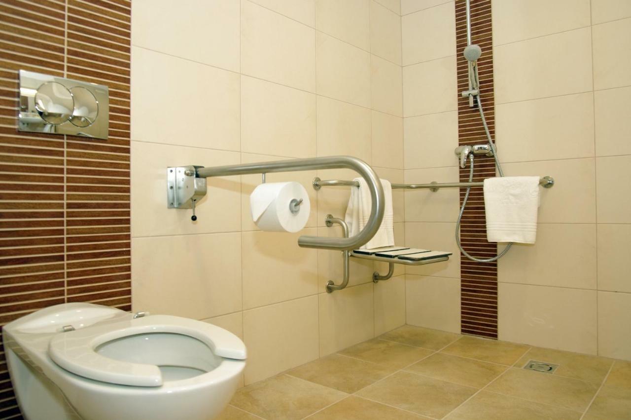 Wellness Hotel Gyula Exterior foto